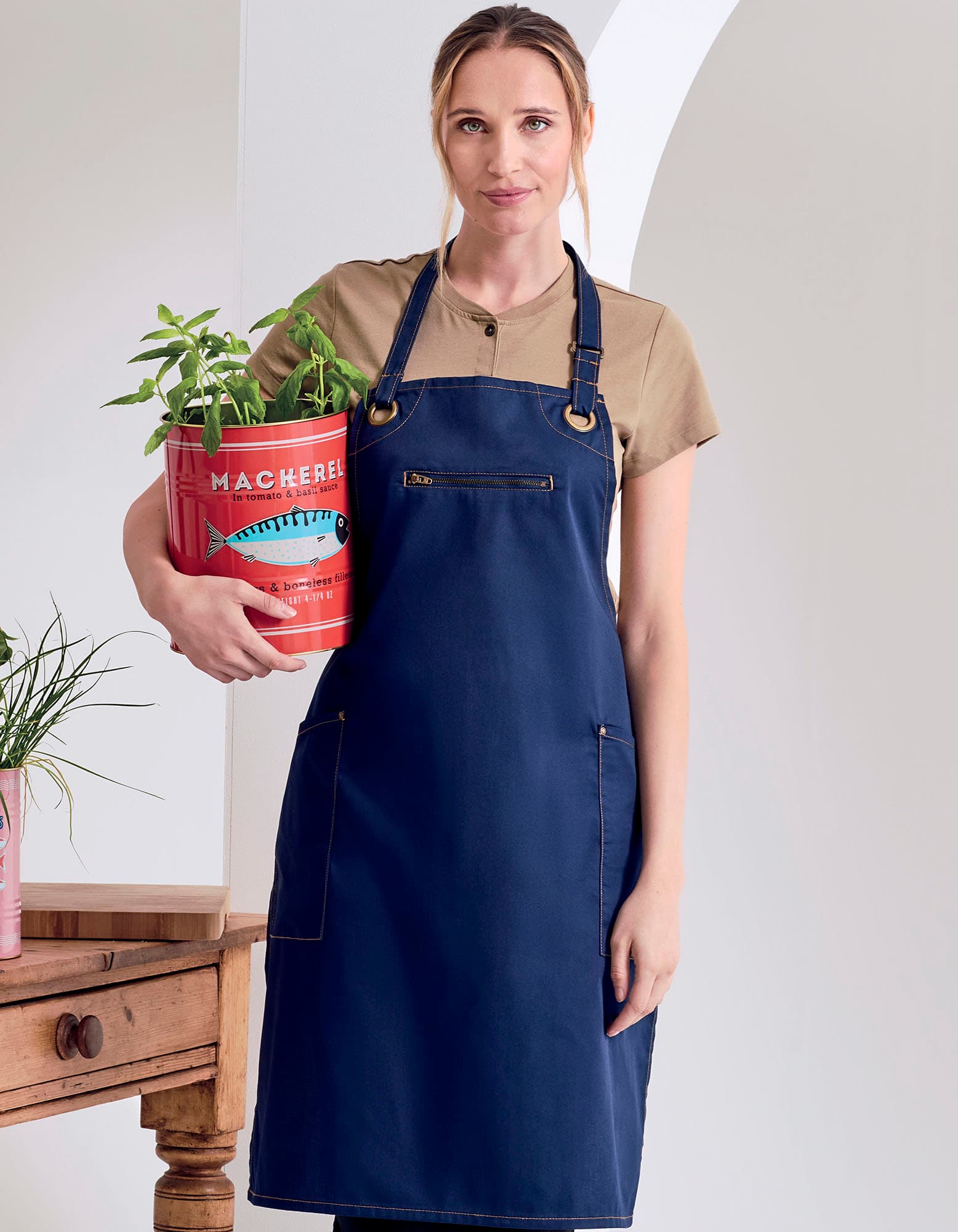 'Barley' Contrast Stitch Bib Apron