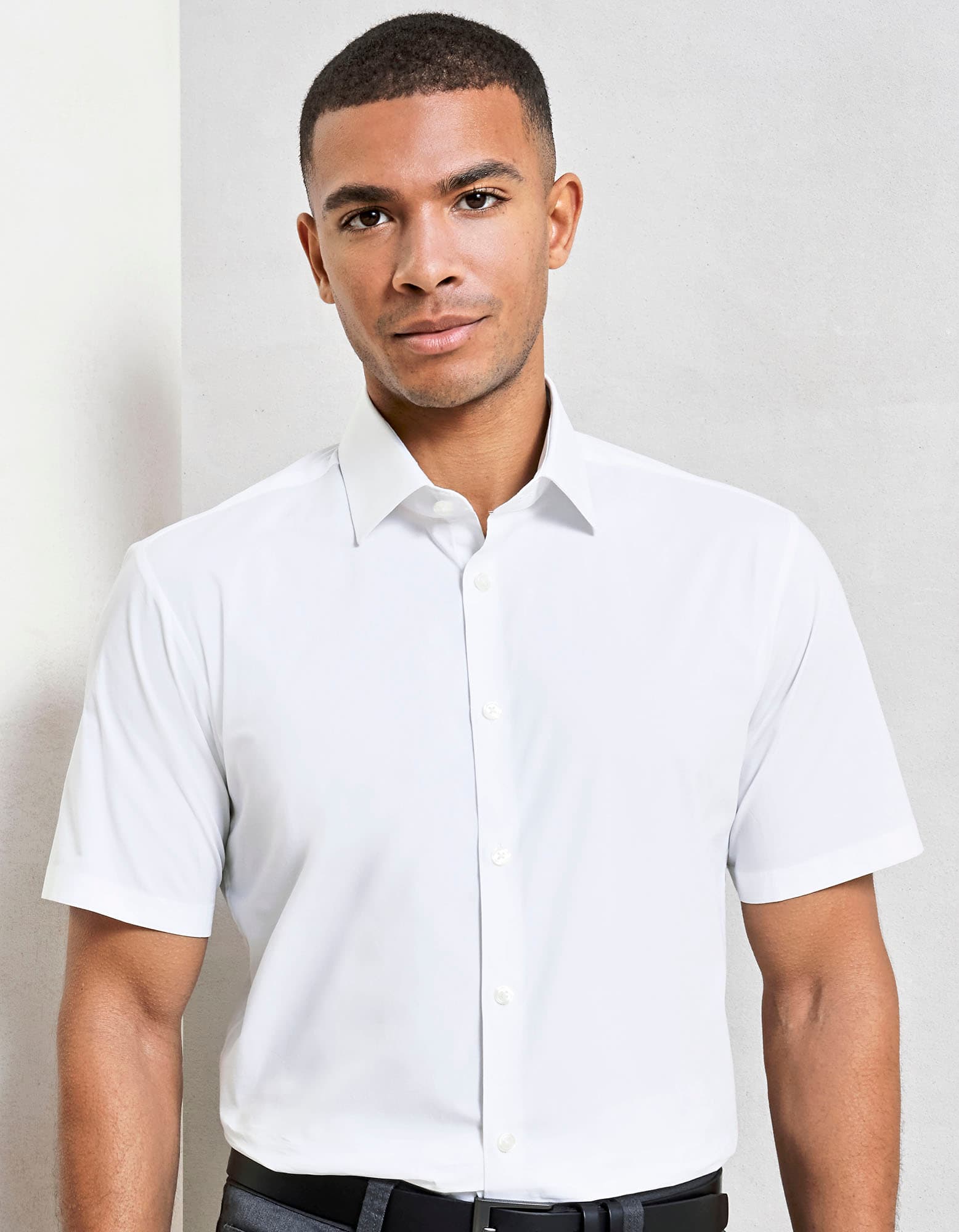 Men´s Stretch Fit Poplin Short Sleeve Cotton Shirt