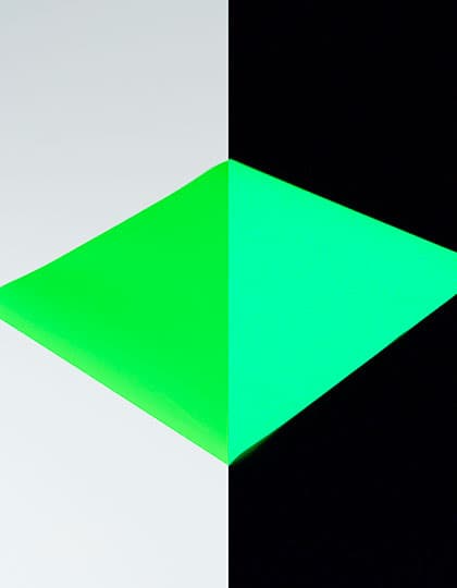 CAD-CUT® Glow In The Dark — Neon Green 401