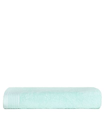 Classic Beach Towel — Mint