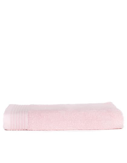 Classic Bath Towel — Light Pink