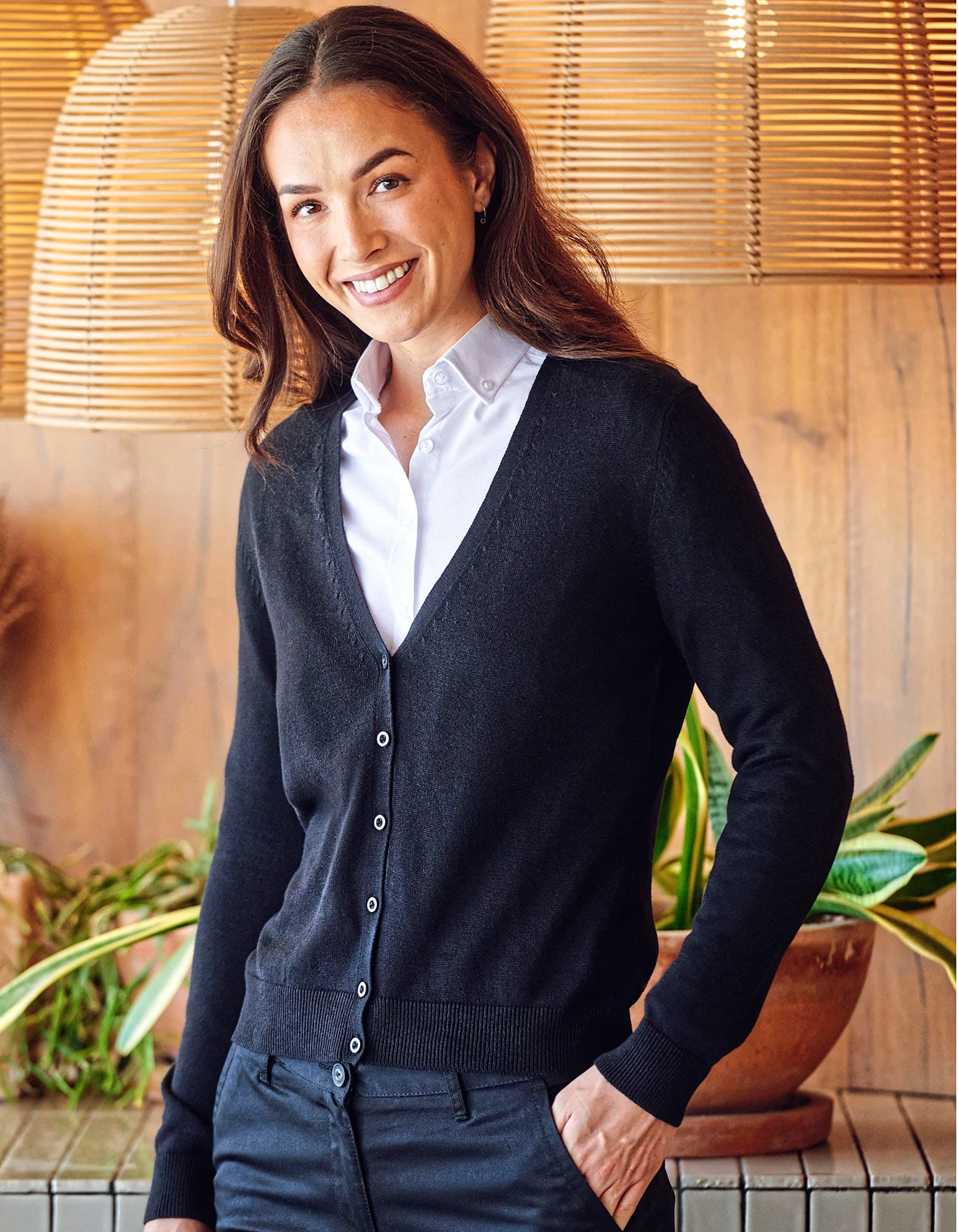 Ladies´ Lightweight V-Neck Short Cardigan